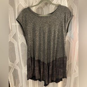 Pants Store L grey/acid wash charcoal cap sleeve shirt